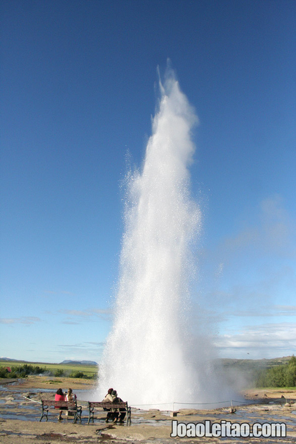 Erupção do geiser Strokkur