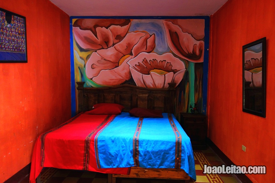Double room at Hotel El Pasar de los Años in Antigua