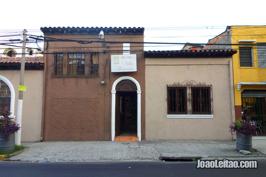 Fachada do Hotel Villa Florencia Centro em San Salvador, El Salvador