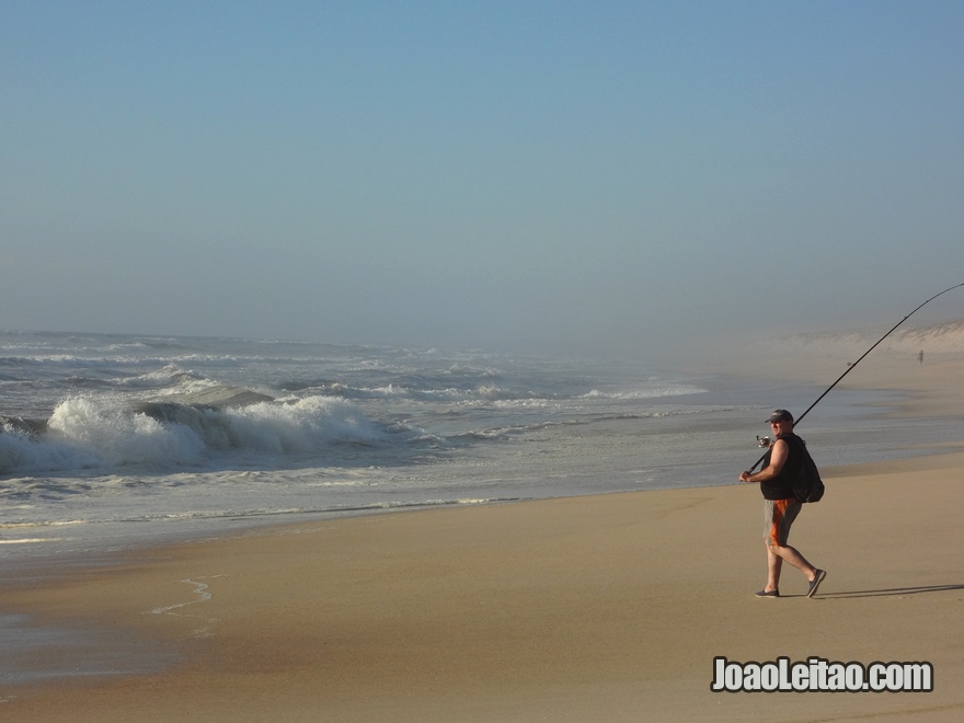 Praia das Pedras Negras