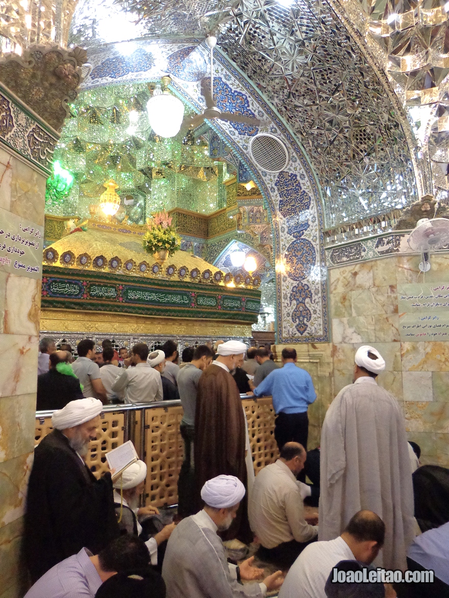 Santuário de Fatima Masumeh em Qom, Irão