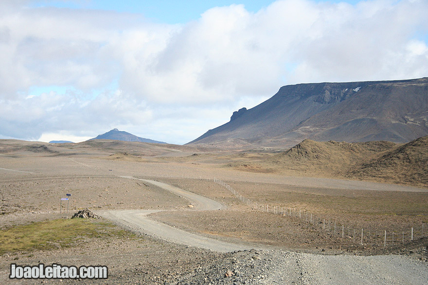 A conduzir fora de estrada - Off-road no Parque Nacional de Thingvellir