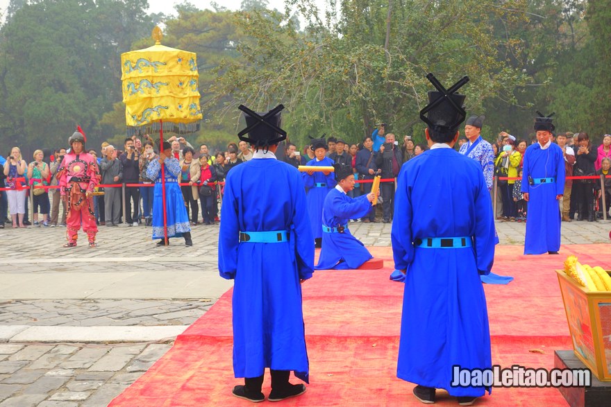Cerimónia no túmulo Imperial Ming