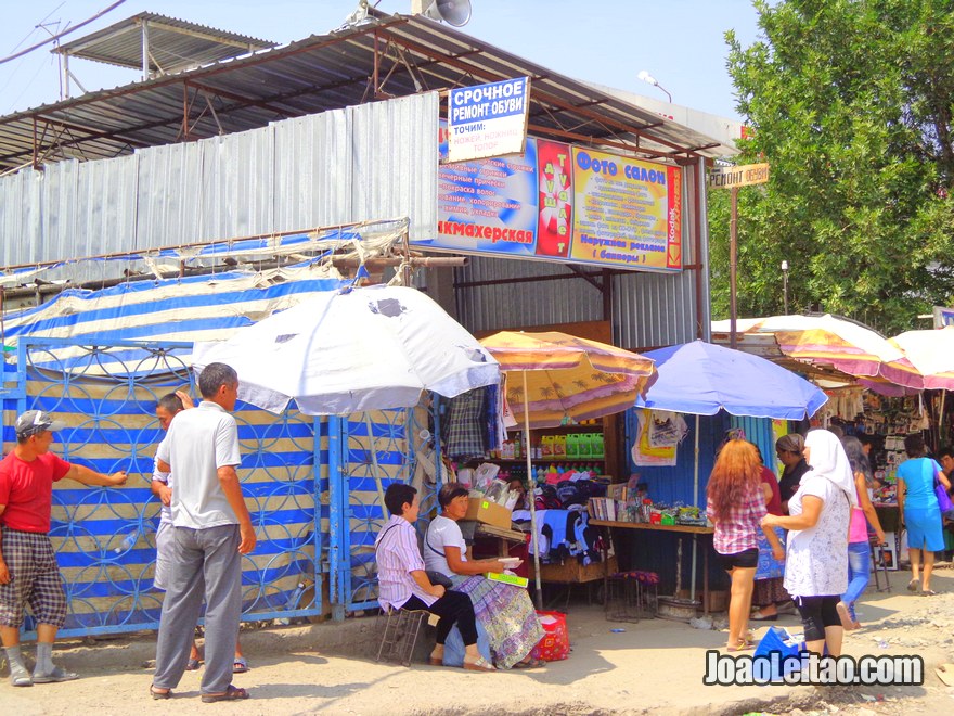 Mercado Dordoy Bazaar em Bishkek