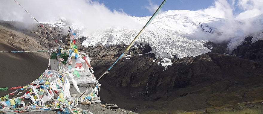 Kharola Glacier in Tibet