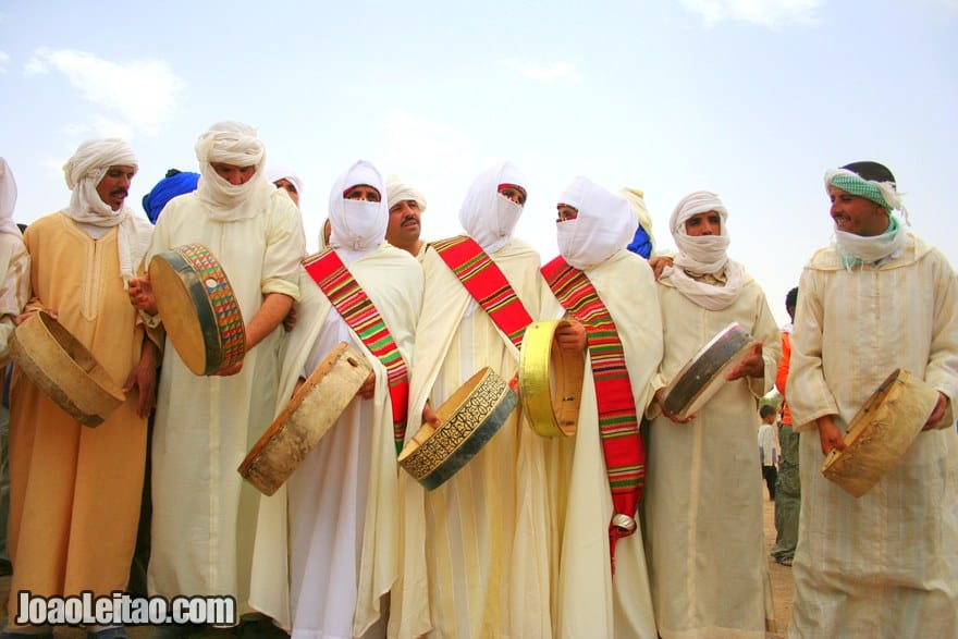 Casamento berbere na aldeia de Hassilabied, deserto do Sahara