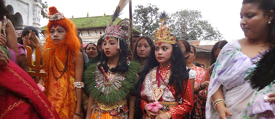 no Gaijatra, festival de vacas em Tansen