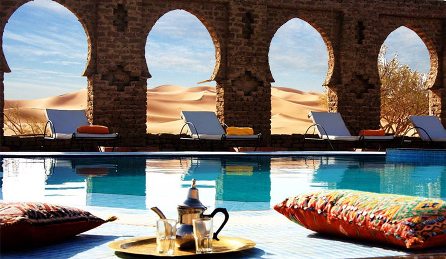 Swimming pool - Mind-blowing Sahara Desert Hotel