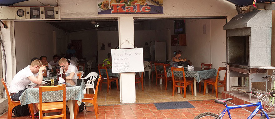 Bar restaurante Kalé - $4 USD o menu, em Puerto Ayora – Restaurantes nas Galápagos