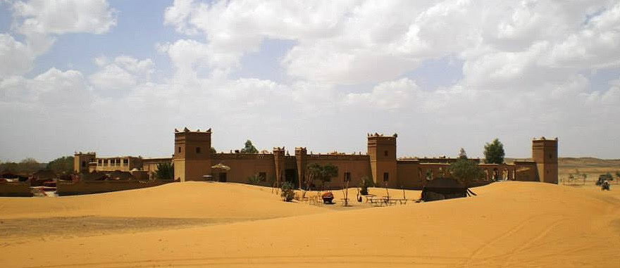 Facade of Auberge Café du Sud Desert Hotel