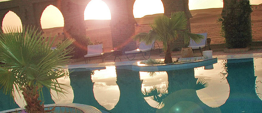 Swimming pool - Mind-blowing Sahara Desert Hotel