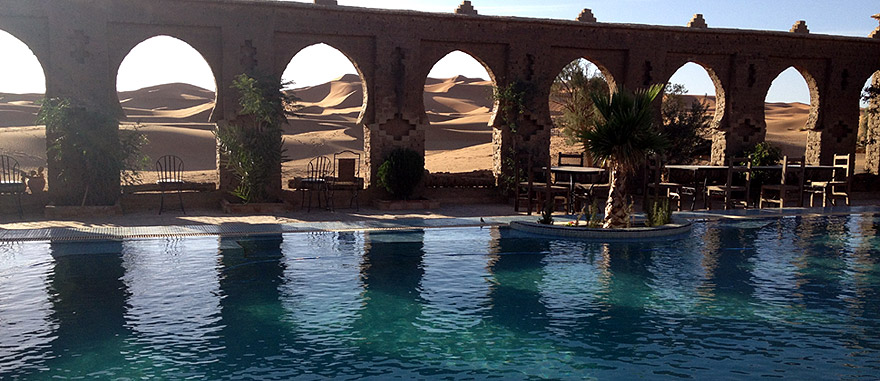 Swimming pool - Mind-blowing Sahara Desert Hotel