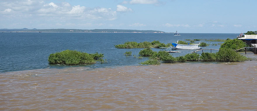 Meeting of waters of the Amazon and Tapajós Rivers