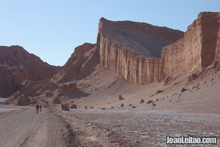 Photo of the Moon Valley road in Atacama Chile