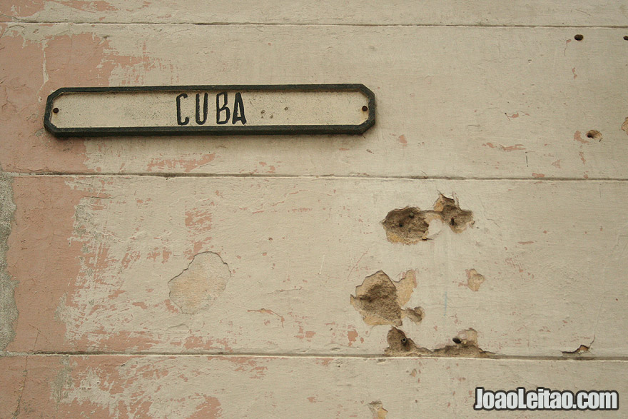 Sinal onomástico de rua em Havana