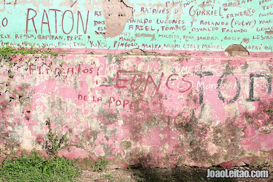 Cuban names graffiti