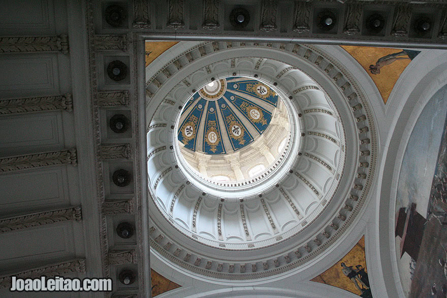 Abóbada decorada em Havana