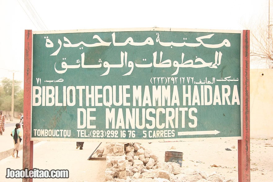 Mamma Haidara Commemorative Library street sign