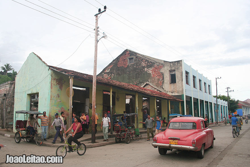 Street in center Baracoa