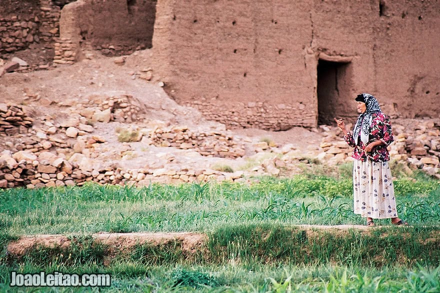 Photo of Berber woman in Tamtettoucht, Morocco