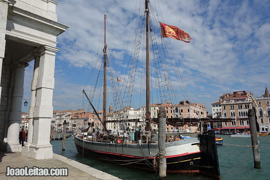 Boat in Venice