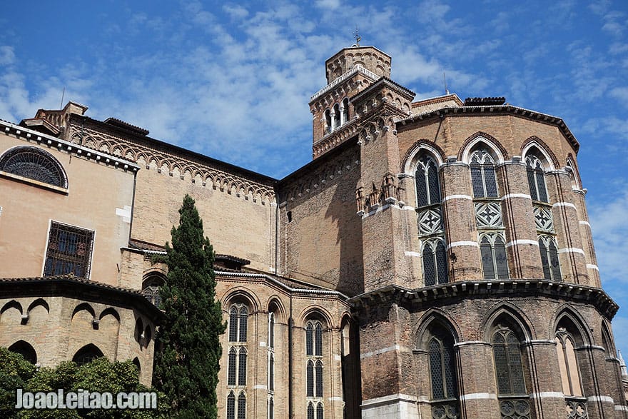 Basílica de Santa Maria Gloriosa dei Frari in Venice