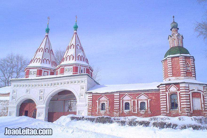 Arquitectura típica de um mosteiro ortodoxo russo