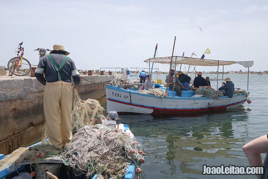 Pescador da Ilha Kerkannask , na Tunísia