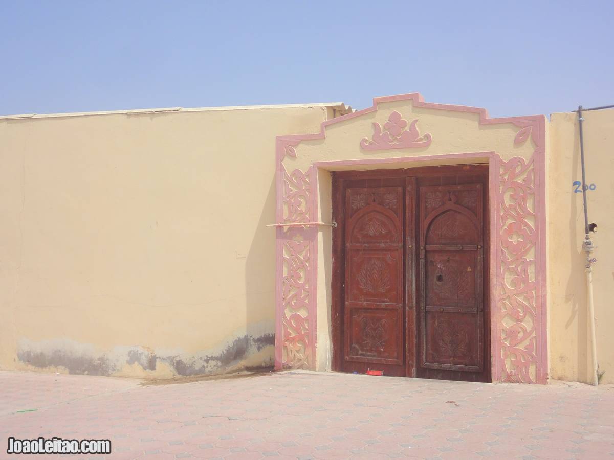 DECORATED DOOR AT RAS-HILF MASIRAH OMAN