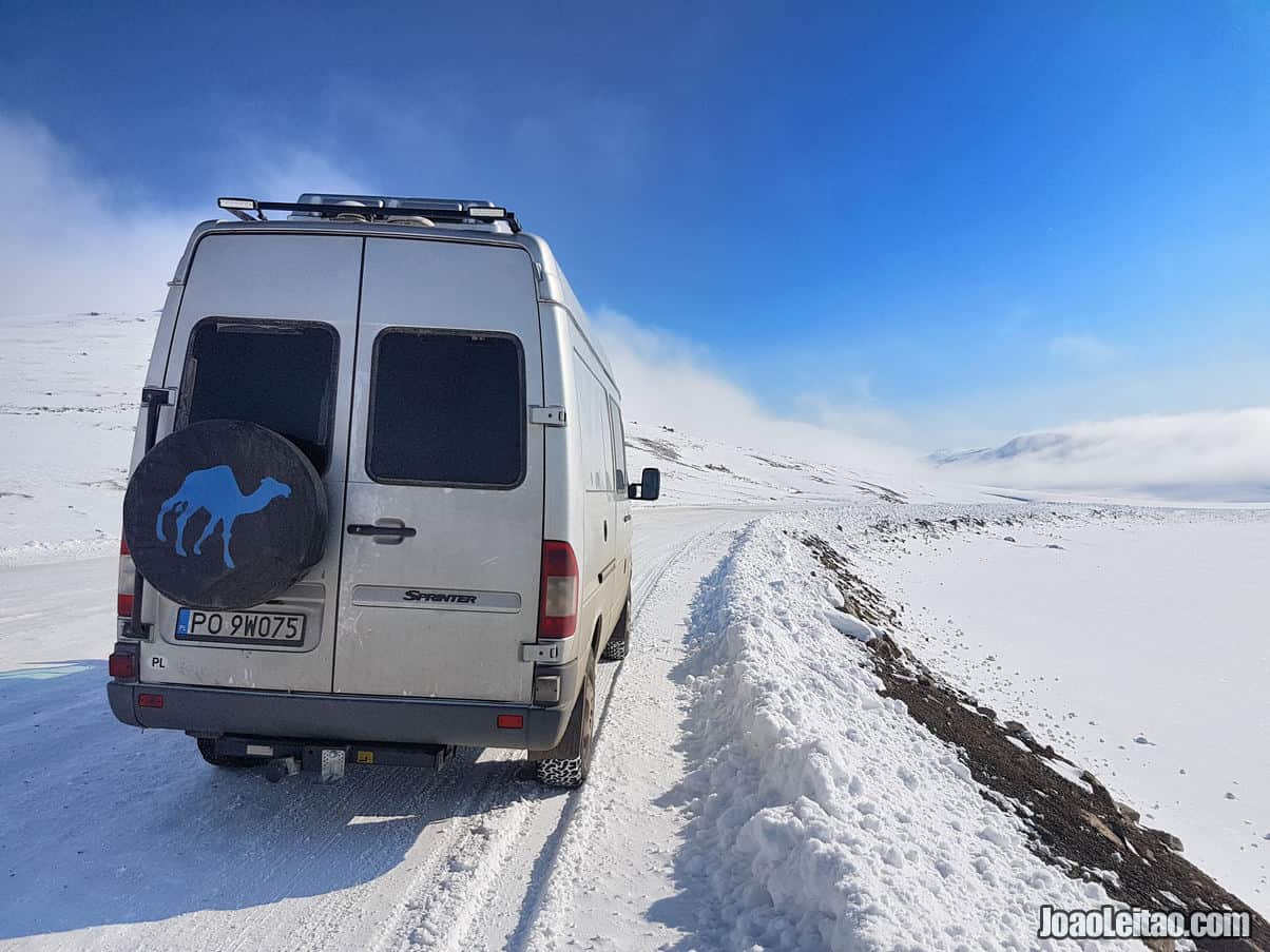 Mountain crossing at 3270 m (10,728 ft)