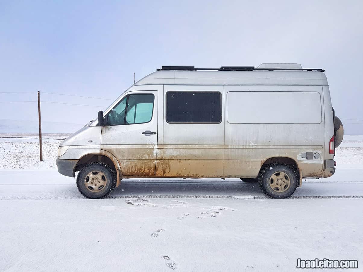 Sprinter 4x4 campervan in the snow