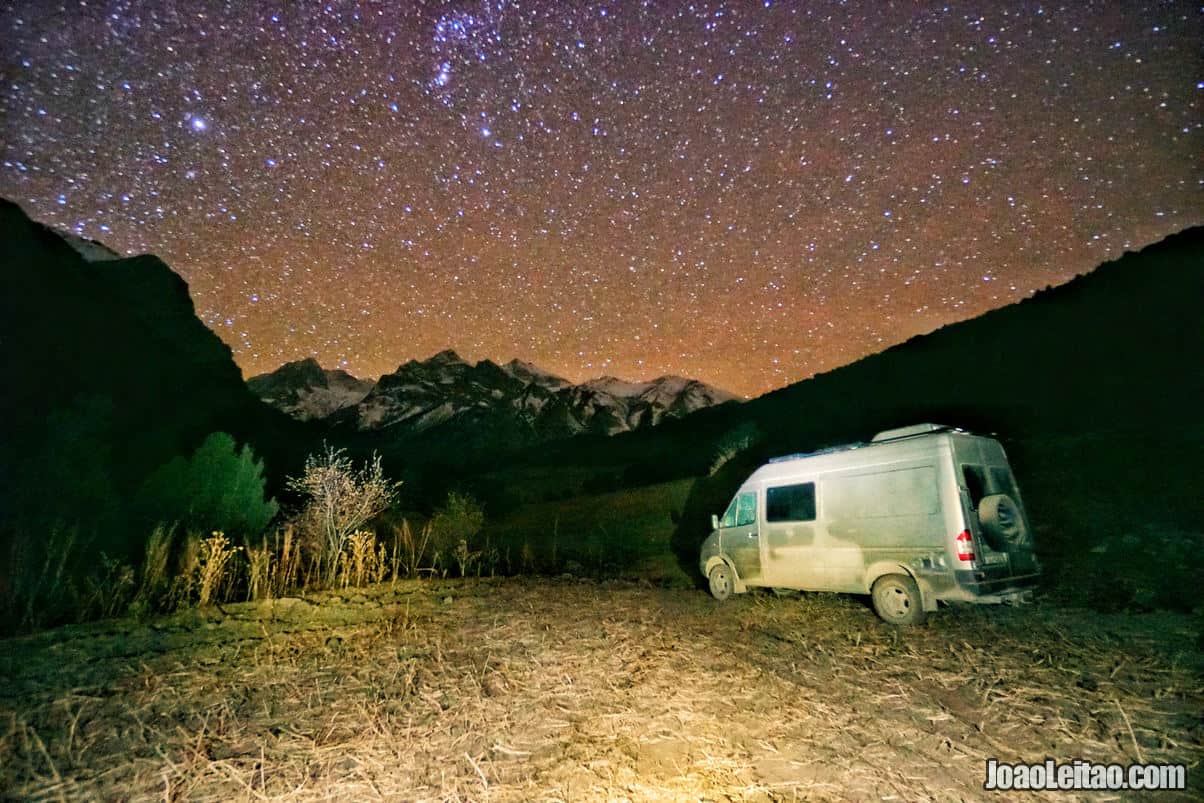 Passando a noite no Parque Nacional Kyrgyz Ata