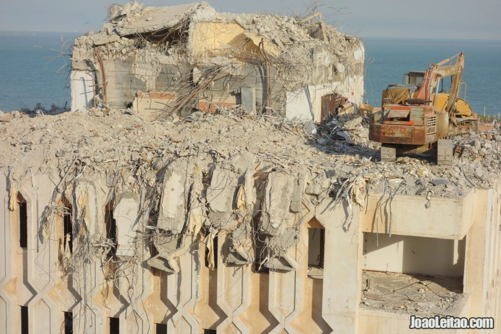 Kuwait Airways building destroyed during Iraq invasion in 1991