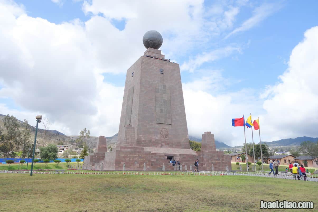 Mitad del Mundo in Ecuador