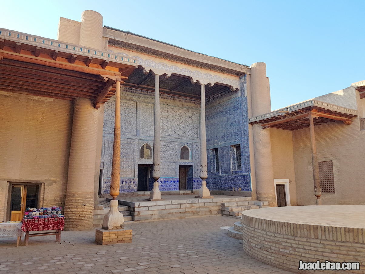 Tosh-Hovli Palace in Khiva