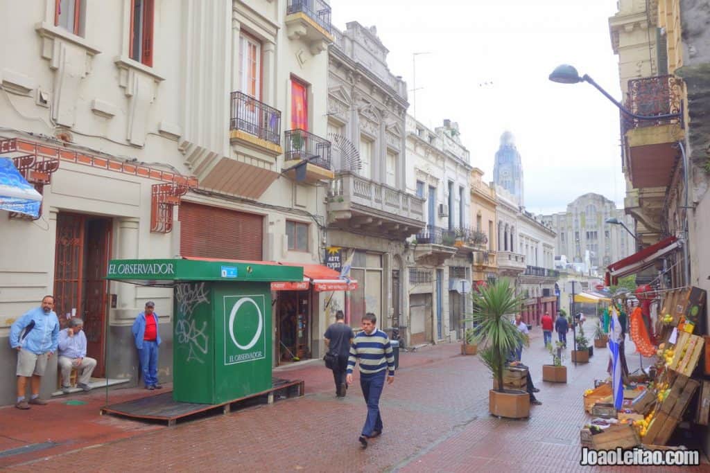 Peatonal Sarandí Street